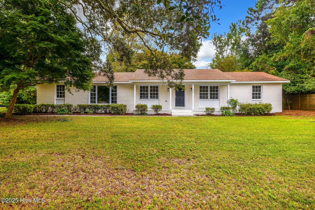 Photo of 322 Windemere Road, Wilmington, NC 28405 (MLS # 100529892)