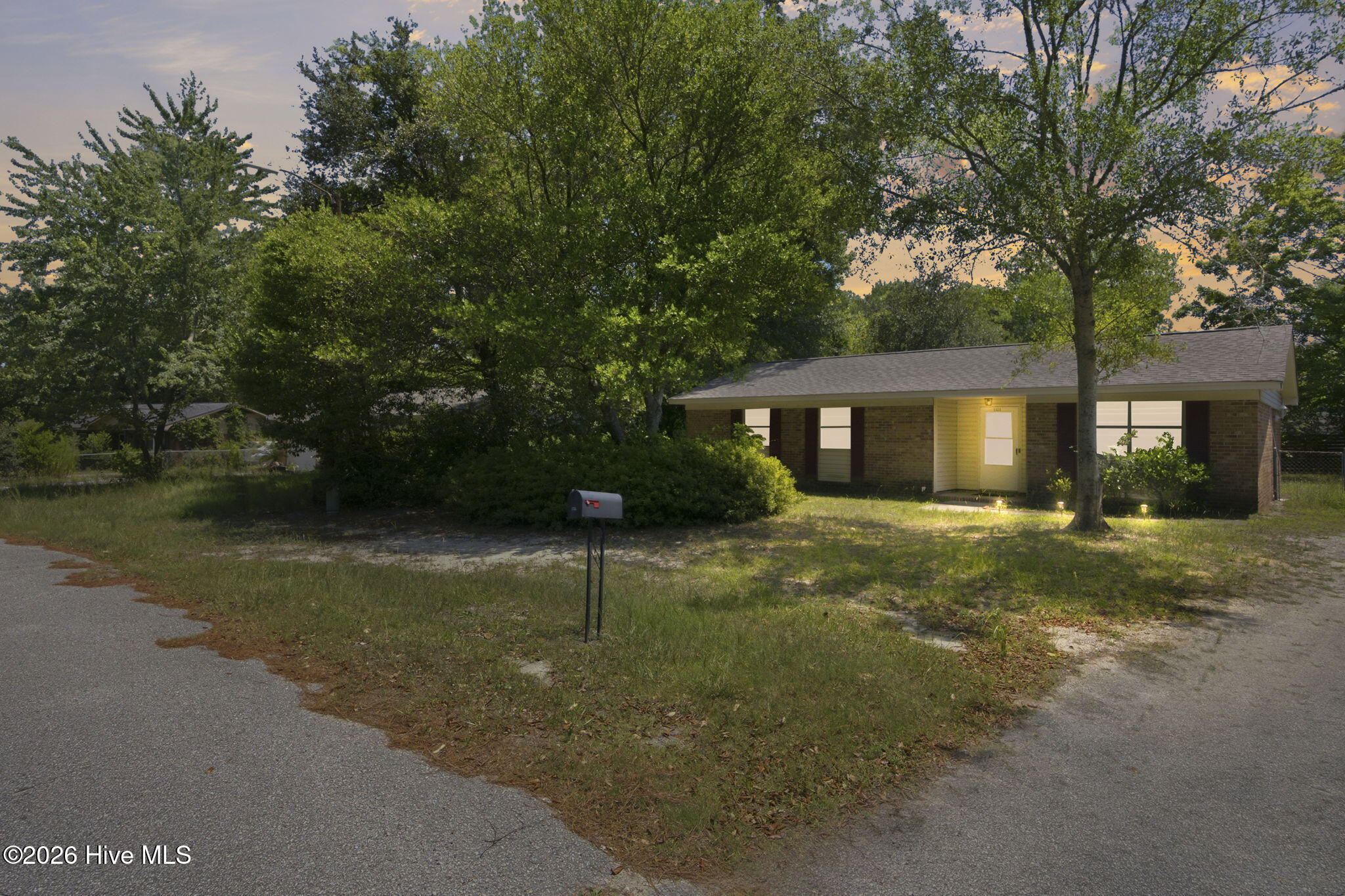 1322 Kings Grant Road