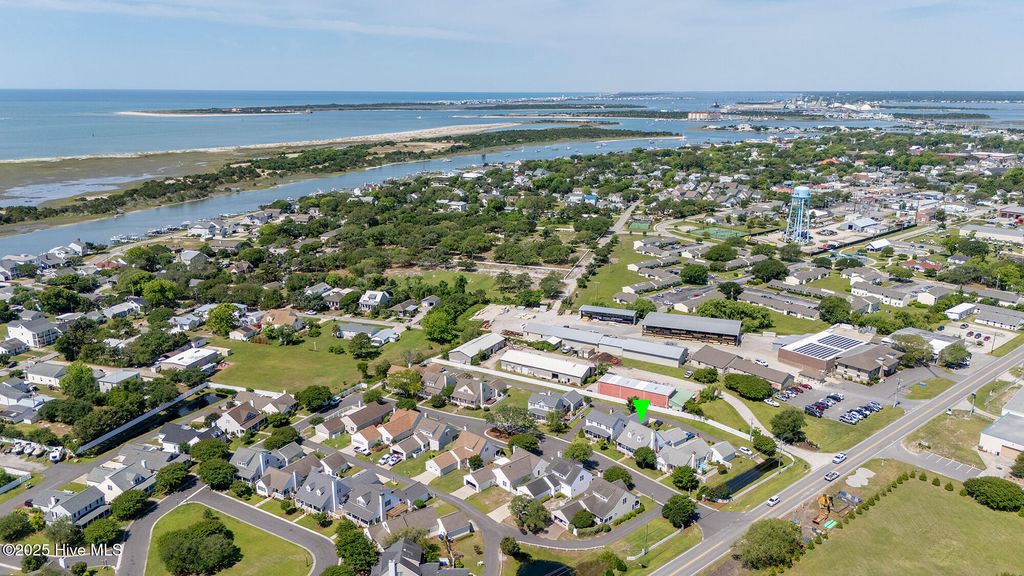 Photo of 102 Macgregor Drive, Beaufort, NC 28516 (MLS # 100508746)