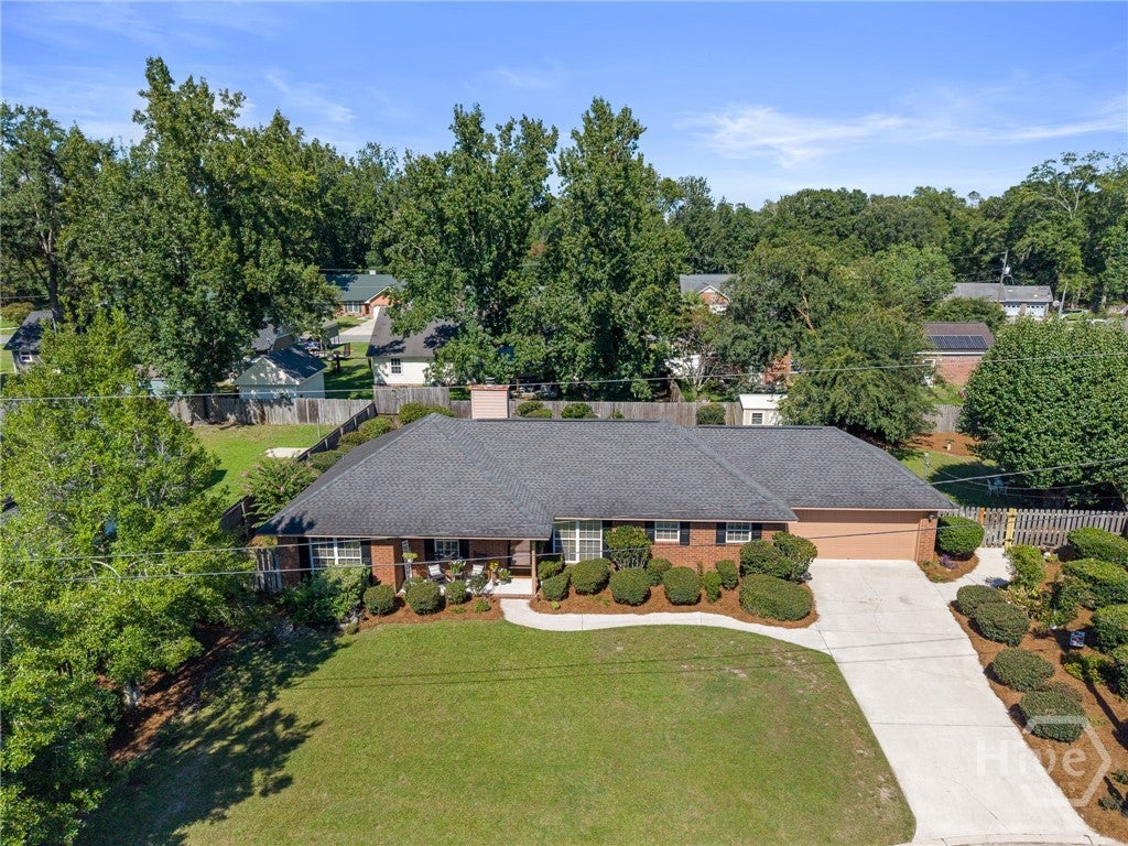 109 Cameron Court W