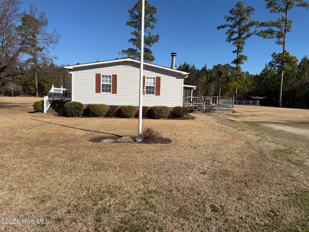 Photo of 100 Sim Dawson Road, New Bern, NC 28562 (MLS # 100552722)
