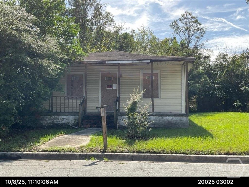 Photo of 8 Burke Avenue, Savannah, GA 31408 (MLS # SA353868)