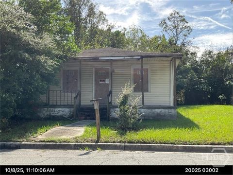 Photo of 8 Burke Avenue, Savannah, GA 31408 (MLS # SA353868)