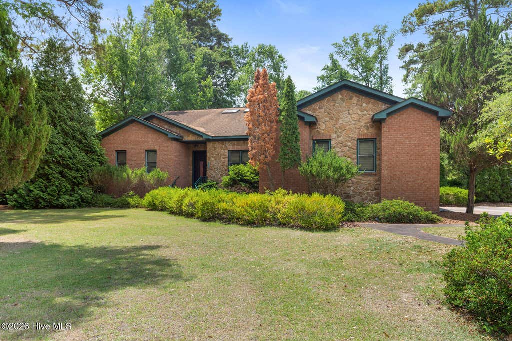Photo of 146 Lismore Drive, Winterville, NC 28590 (MLS # 100584882)