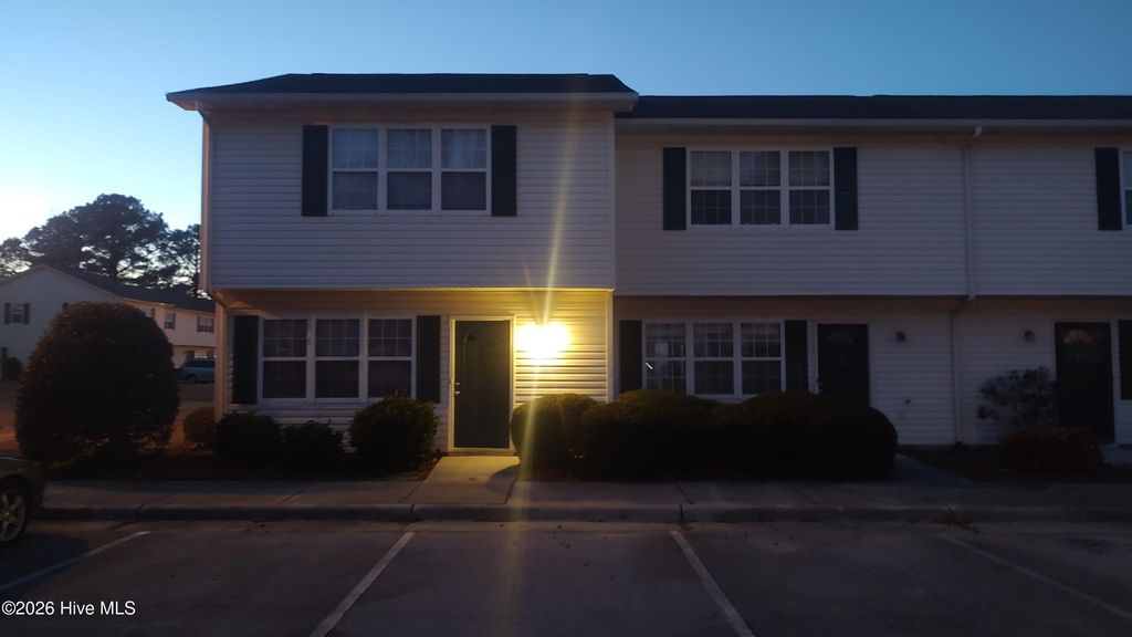 Photo of 90 Century Court, Swansboro, NC 28584 (MLS # 100547298)