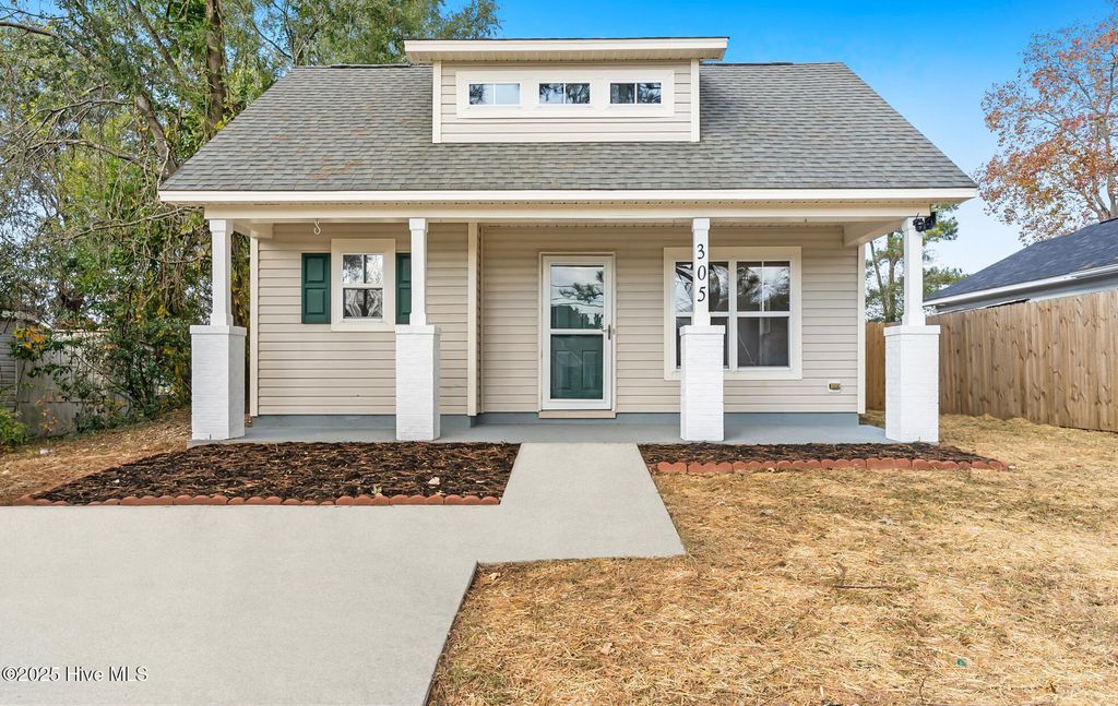 Photo of 305 North Carolina Avenue, Wilmington, NC 28401 (MLS # 100542432)