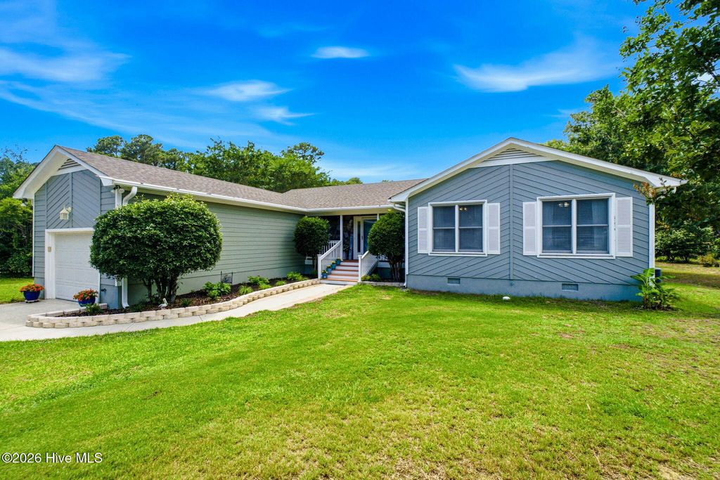 Photo of 8116 Schooner Place, Wilmington, NC 28412 (MLS # 100583415)