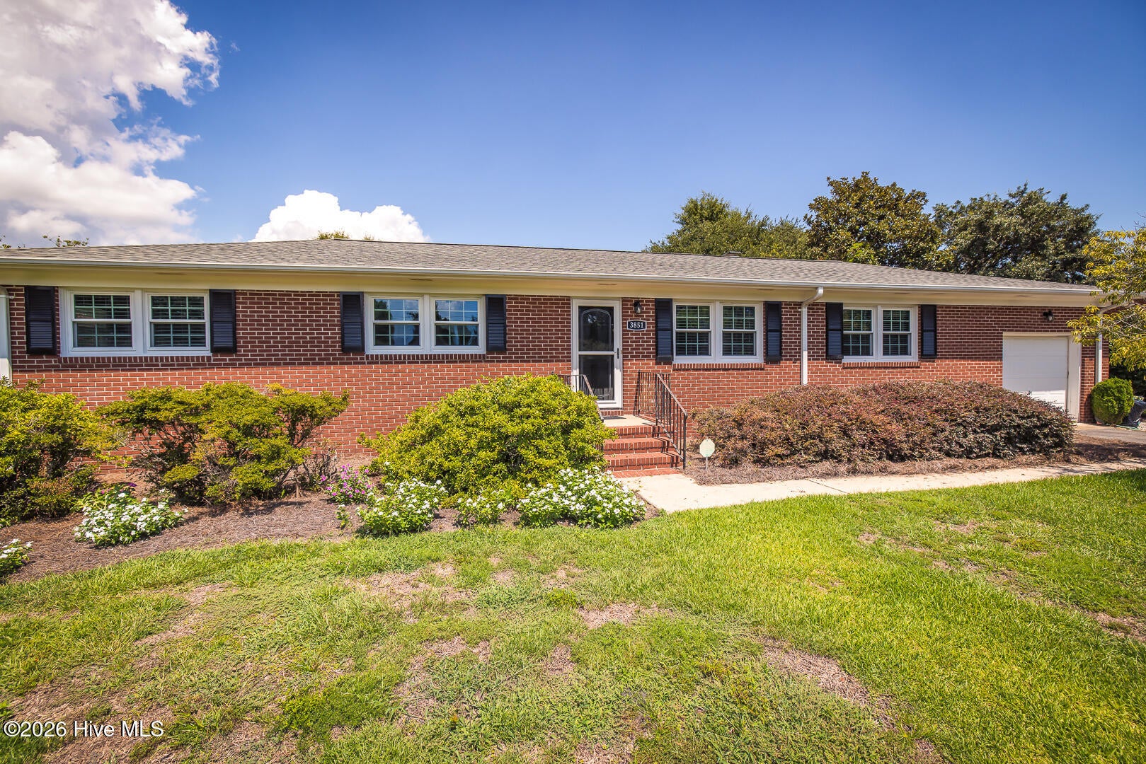 3851 Sylvan Drive