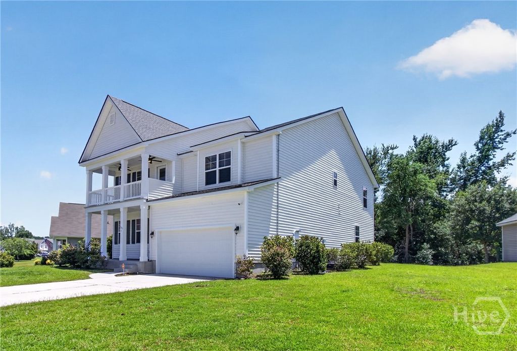 Photo of 105 Palmer Place, Richmond Hill, GA 31324 (MLS # SA359758)