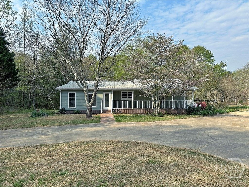 Photo of 1104 Farm Road, Colbert, GA 30628 (MLS # CL352222)