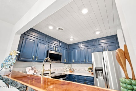 Tiny photo for 6211 Wrightsville Avenue #Apt 115, Wilmington, NC 28403 (MLS # 100599510)