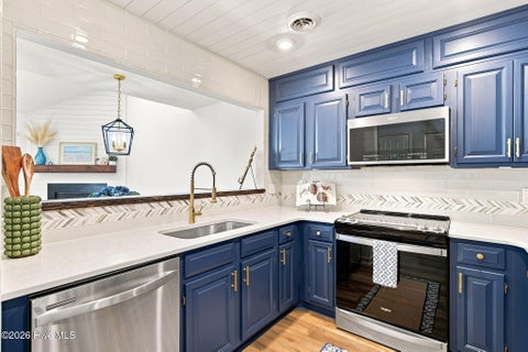 Tiny photo for 6211 Wrightsville Avenue #Apt 115, Wilmington, NC 28403 (MLS # 100599510)
