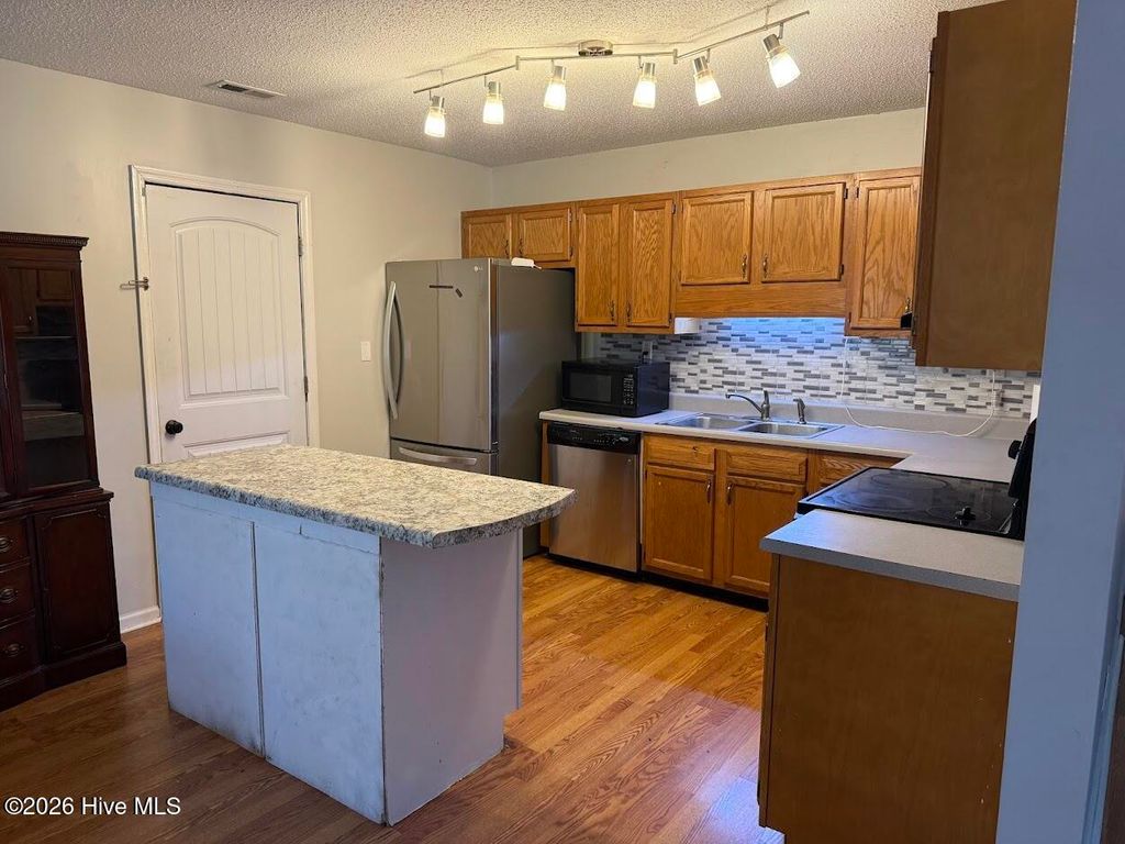 Photo of 357 N Highway 172, Hubert, NC 28539 (MLS # 100553409)