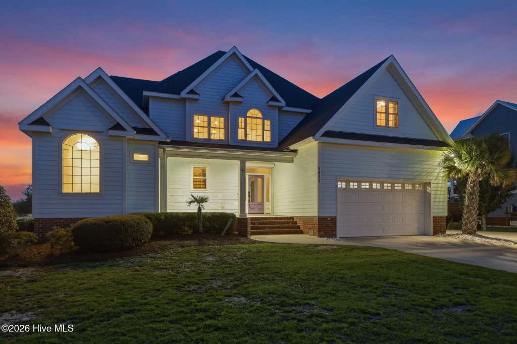 Photo of 1411 Marsh Pointe, Morehead City, NC 28557 (MLS # 100584435)