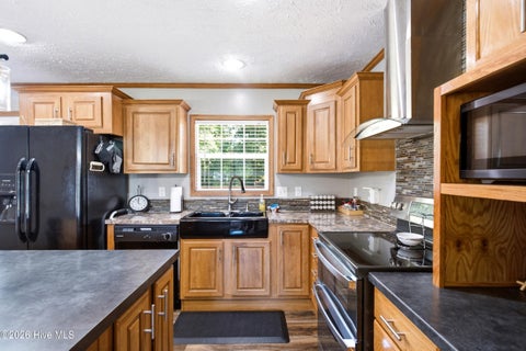 Tiny photo for 223 Blue Top Road, Jacksonville, NC 28540 (MLS # 100603688)