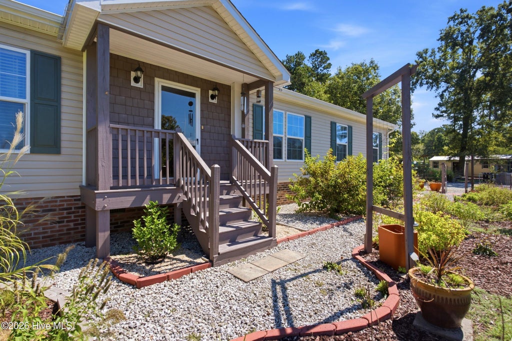 Photo of 223 Blue Top Road, Jacksonville, NC 28540 (MLS # 100603688)