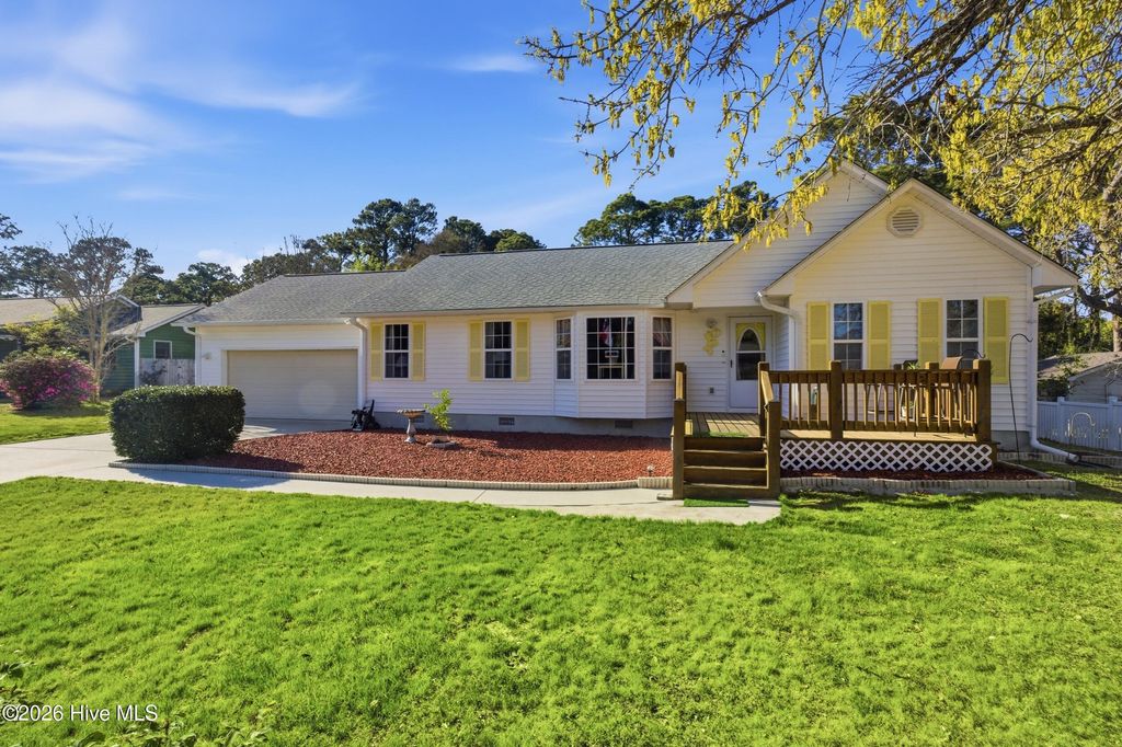 Photo of 118 Starlight Drive, Cape Carteret, NC 28584 (MLS # 100564974)