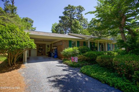 Photo of 305 Selkirk Trail, Southern Pines, NC 28387 (MLS # 100576902)