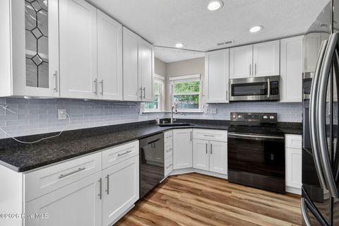 Tiny photo for 4301 Gatewood Court, Wilmington, NC 28405 (MLS # 100572952)