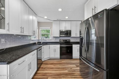 Tiny photo for 4301 Gatewood Court, Wilmington, NC 28405 (MLS # 100572952)