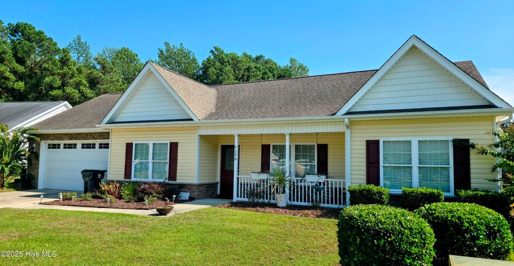 Photo of 7179 Kamloop Drive SW, Ocean Isle Beach, NC 28469 (MLS # 100524745)