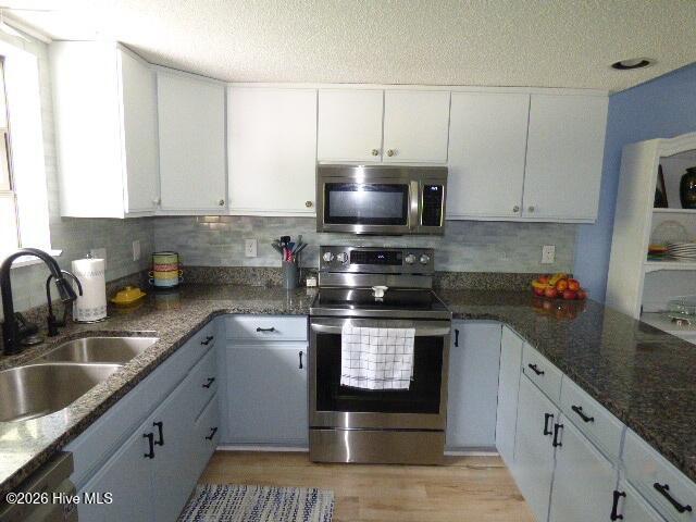 10082 Windward Drive