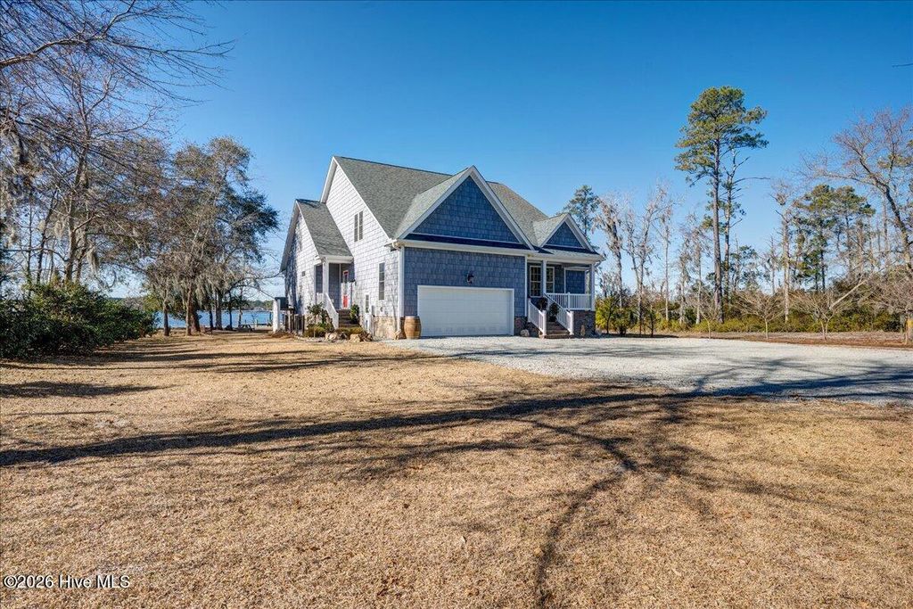 Photo of 5544 Creek Pointe Road, New Bern, NC 28560 (MLS # 100554117)