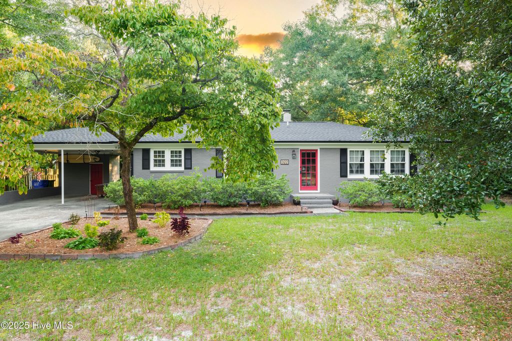 Photo of 322 Longstreet Drive, Wilmington, NC 28412 (MLS # 100549318)