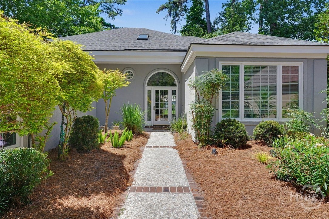 5 Willow Oak Circle