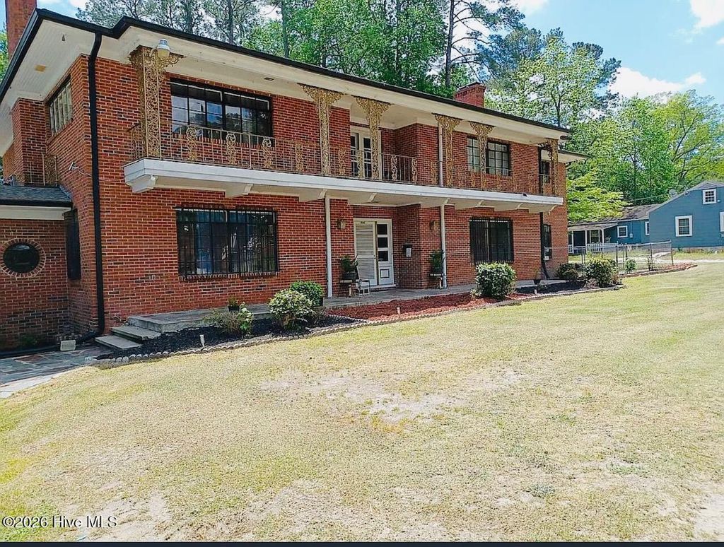 Photo of 1001 W Main Street, Williamston, NC 27892 (MLS # 100575255)