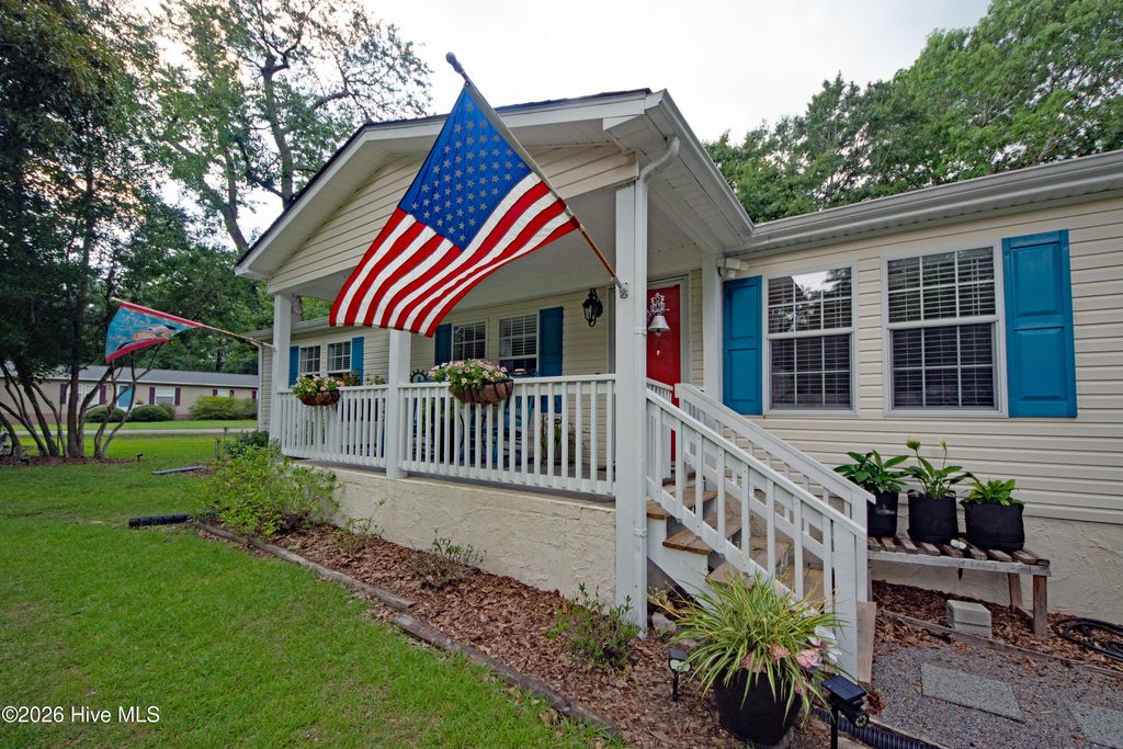 Photo of 21 Warwick Court, Hampstead, NC 28443 (MLS # 100590969)