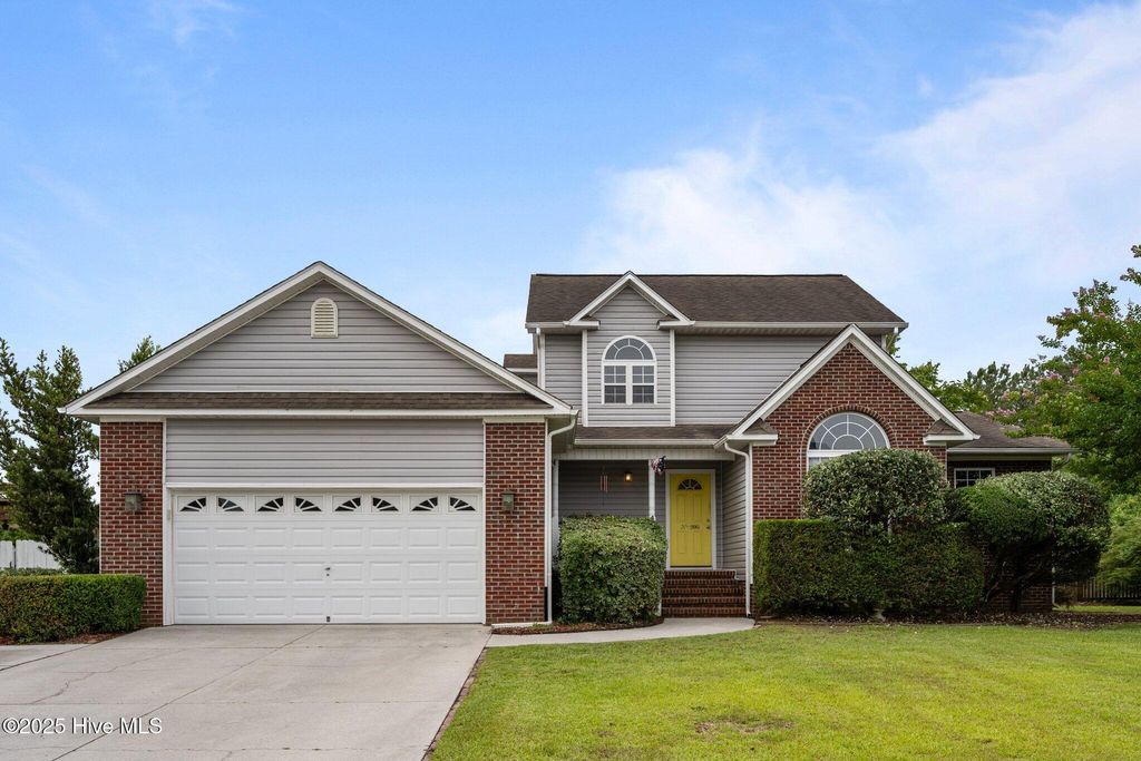 Photo of 206 Lansing Court, Jacksonville, NC 28540 (MLS # 100548060)