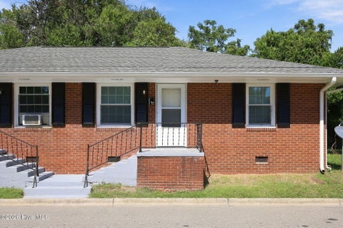 Multifamily For Rent - 1002 W 6th Street #A<br/> Pitt County, Greenville, NC 27834