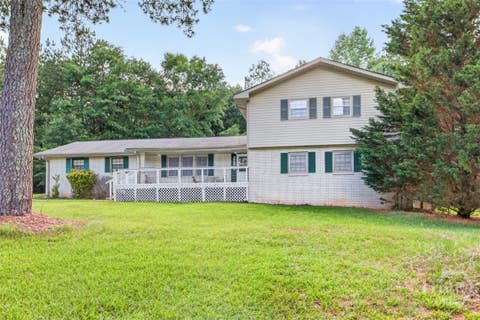Homes For Sale - 1981 Lee Peters Rd Rd<br/> Loganville, GA 30052