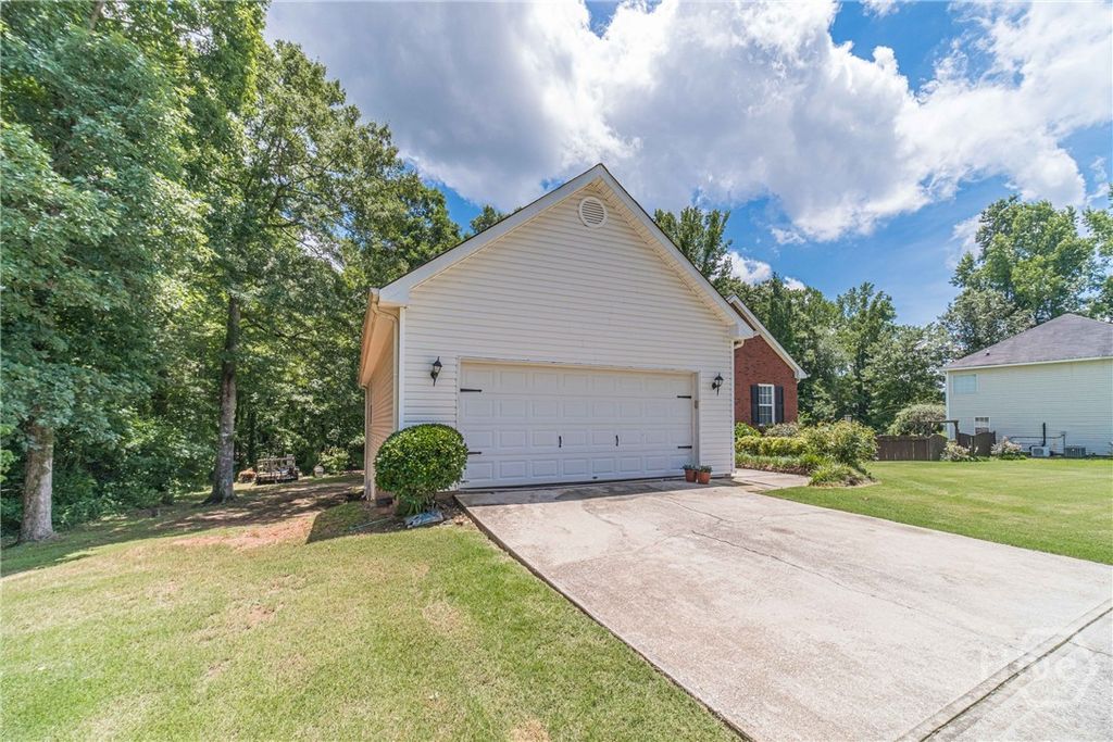 Photo of 3435 Davan Lane, Monroe, GA 30655 (MLS # CL359786)