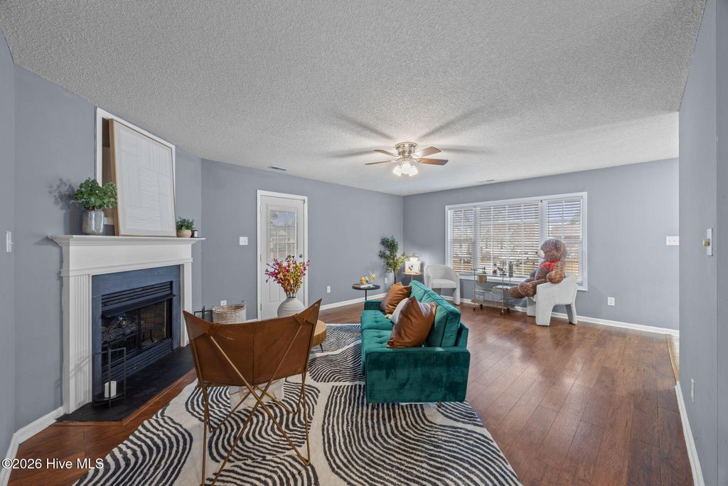 Photo of 207 Attmore Drive, New Bern, NC 28560 (MLS # 100549451)