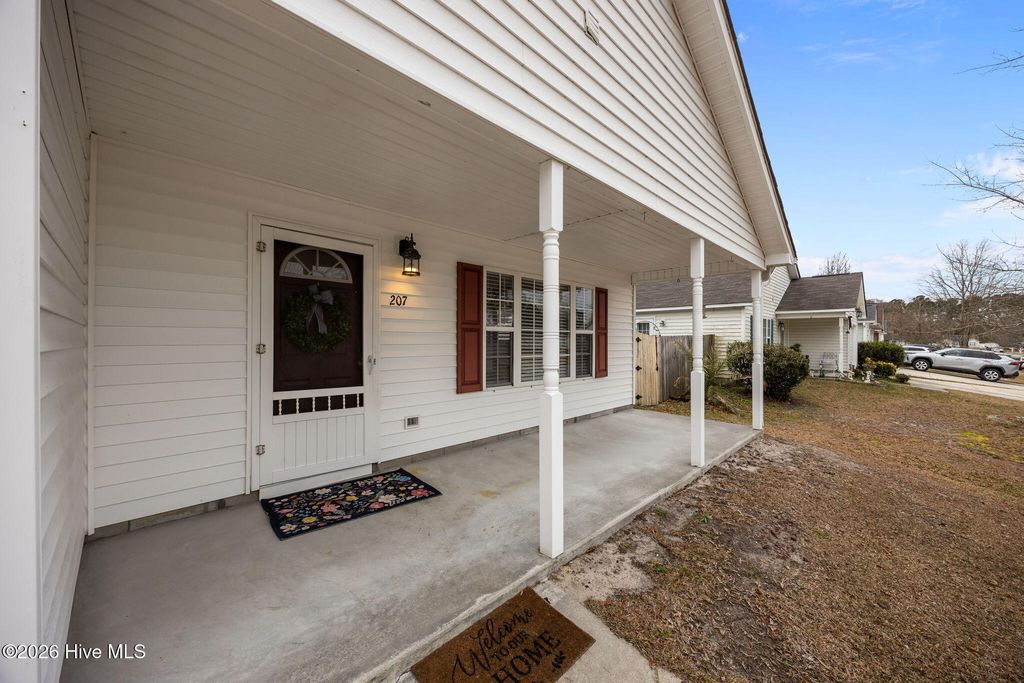 Photo of 207 Attmore Drive, New Bern, NC 28560 (MLS # 100549451)