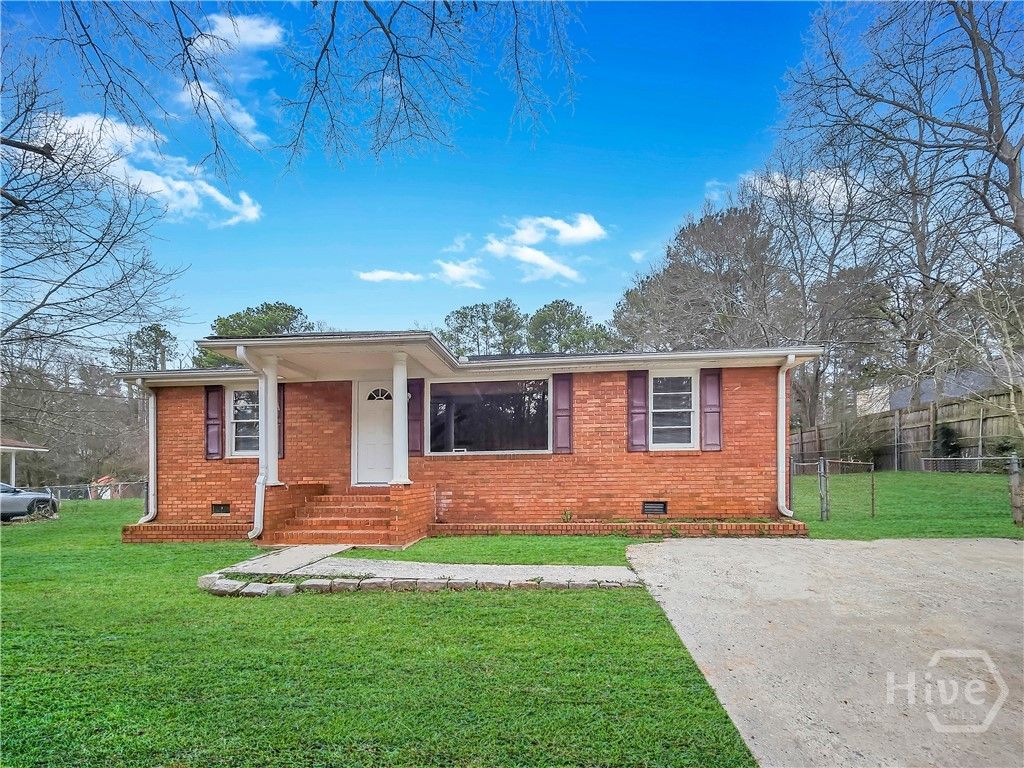 Photo of 205 Westmoreland Drive, Griffin, GA 30223 (MLS # SA350148)