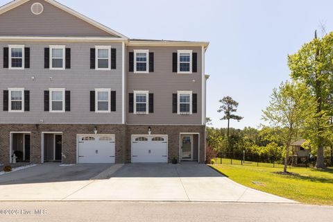 Photo of 400 Garland Shores Drive, Hubert, NC 28539 (MLS # 100568824)