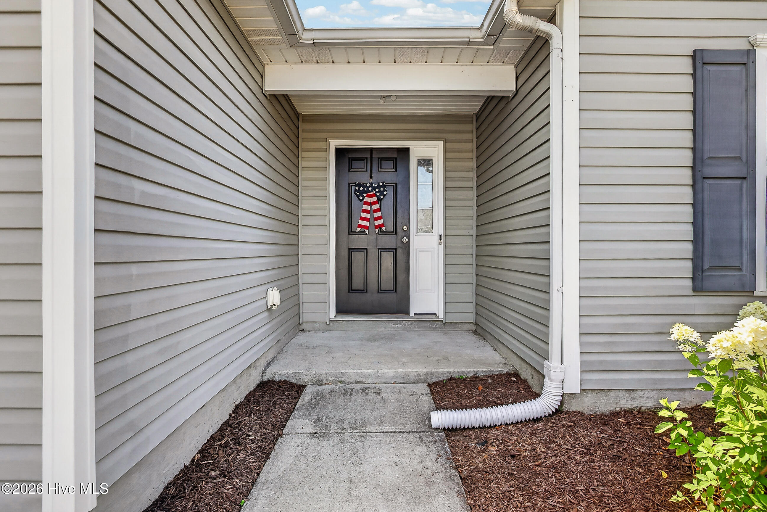412 Amaryllis Lane