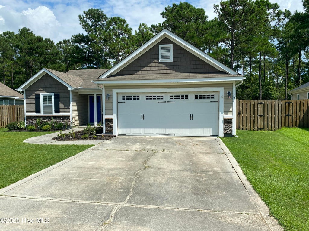 Photo of 404 Ridgeway Drive, Sneads Ferry, NC 28460 (MLS # 100588659)