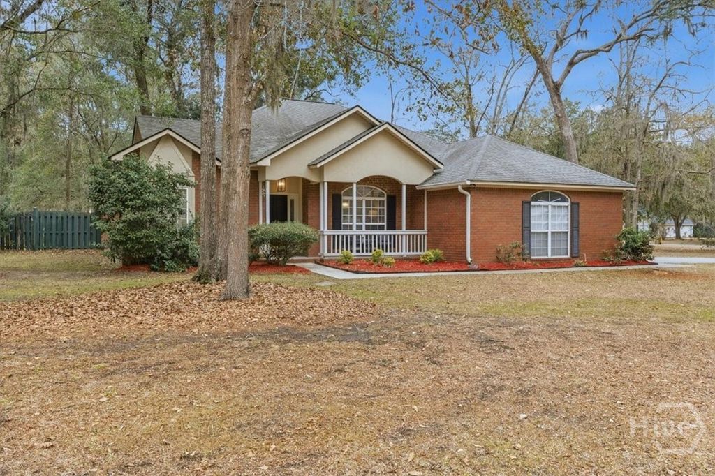 Photo of 195 Brittany Court, Richmond Hill, GA 31324 (MLS # SA347191)