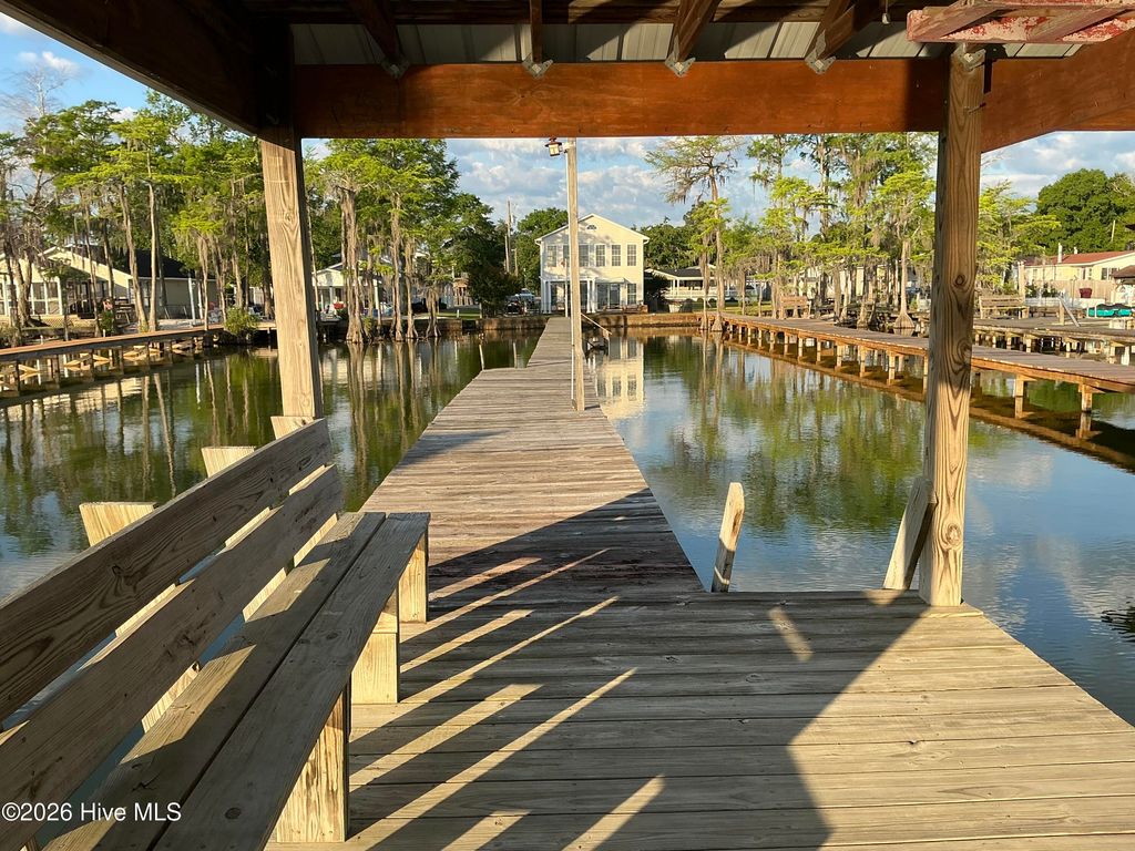 Photo of 145 Maple Avenue, Elizabethtown, NC 28337 (MLS # 100564156)