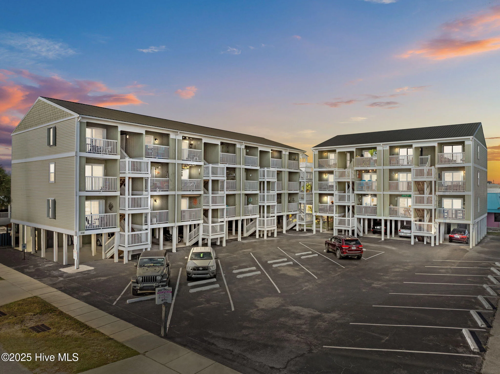 108 Lake Park Boulevard S Unit 307