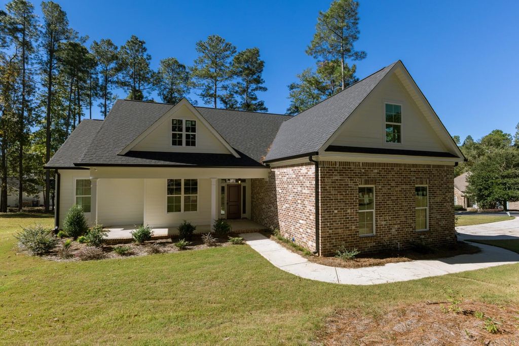 Photo of 1009 Ferndown Court, Aiken, SC 29803 (MLS # 541091)