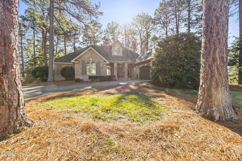 Photo of 126 St Mellions Drive, Pinehurst, NC 28374 (MLS # 100549991)