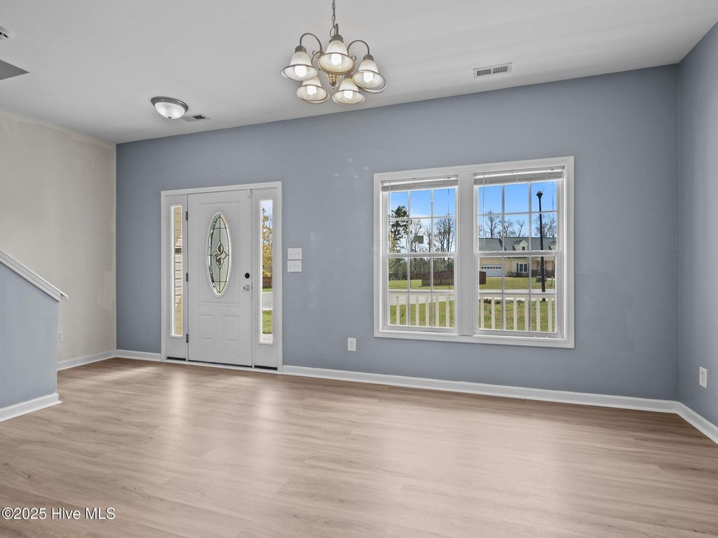 Photo of 115 Craig Drive, Hubert, NC 28539 (MLS # 100544951)