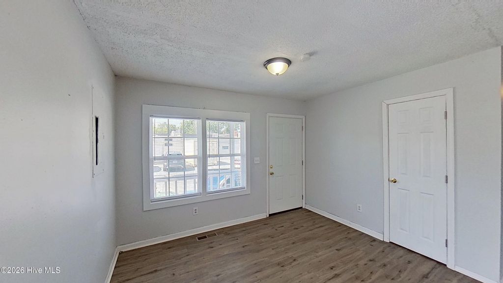 Photo of 906 Starkeys Alley, Wilmington, NC 28401 (MLS # 100591618)