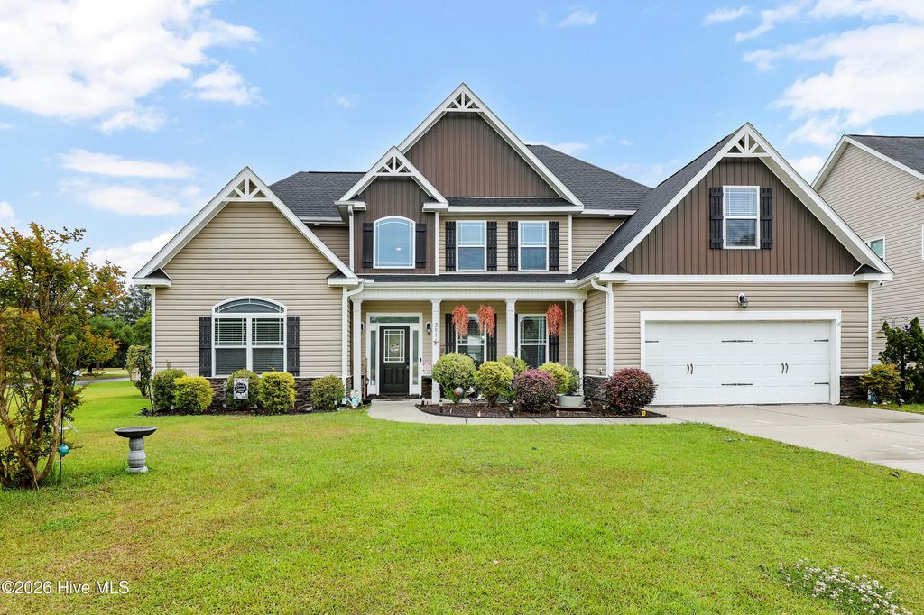Photo of 201 Wedgefield Circle, Maple Hill, NC 28454 (MLS # 100571077)