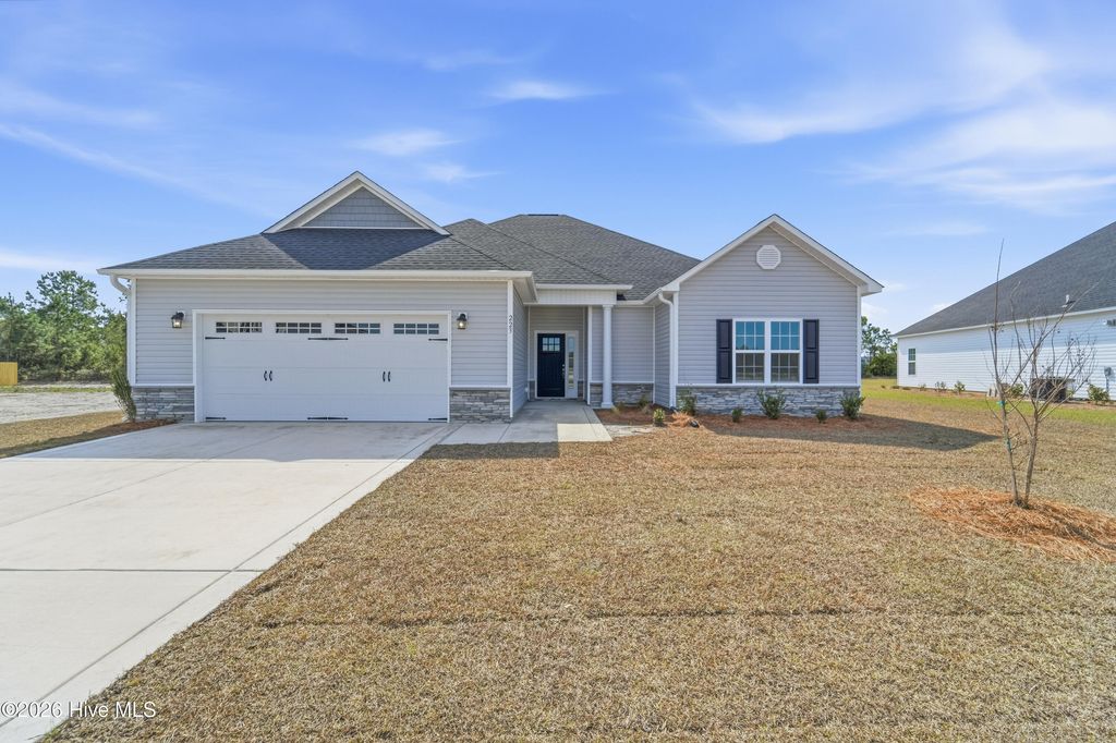 Photo of 223 Windsor Run Boulevard, Jacksonville, NC 28546 (MLS # 100525562)